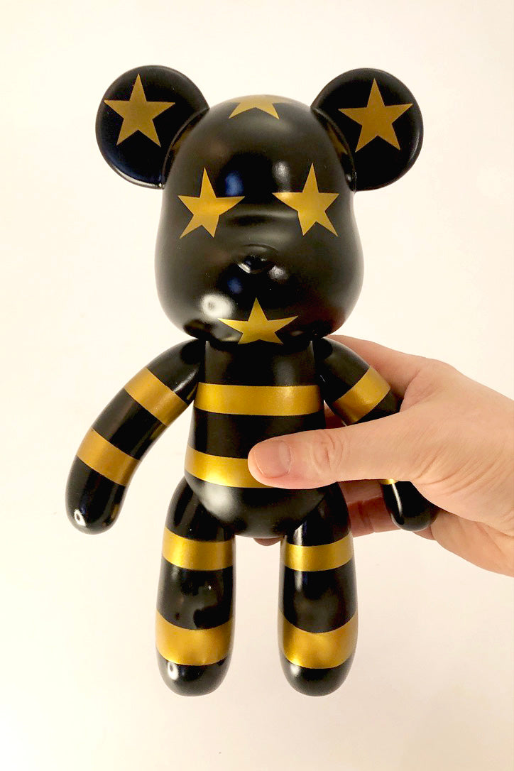 Object Popobe 26 cm Gold Star Striped Bear – Rififi Art Shop